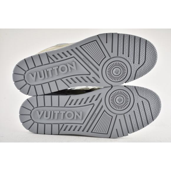 Louis Vuitton Chrome Metallic Mirror Silver Low Top Trainer Sneaker UK 9 US10 11 - Picture 16 of 16